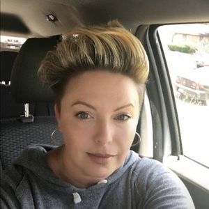 Meet your Posher, Johnna